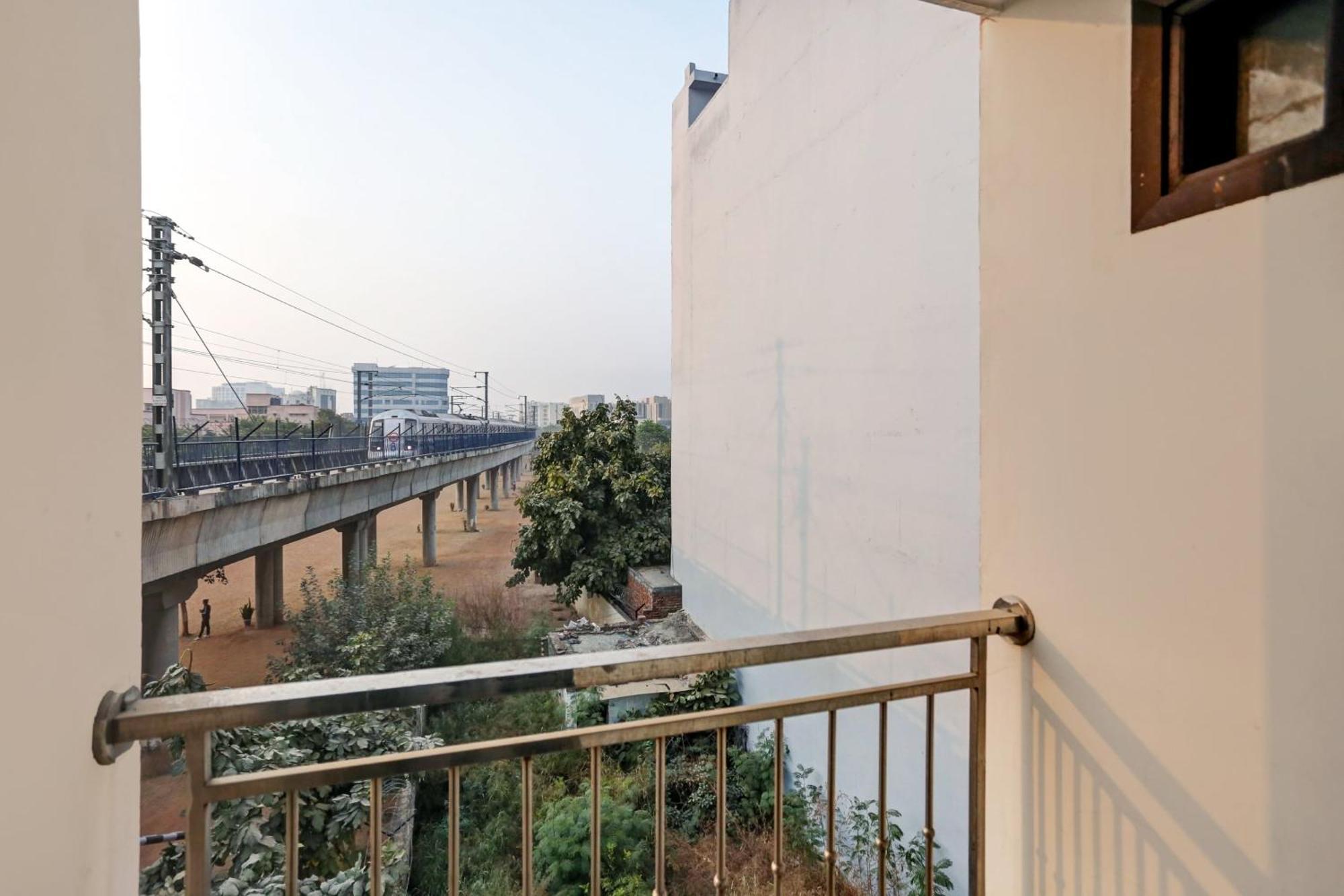 Hotel O Hotel Blue Orchid Νέο Δελχί Εξωτερικό φωτογραφία
